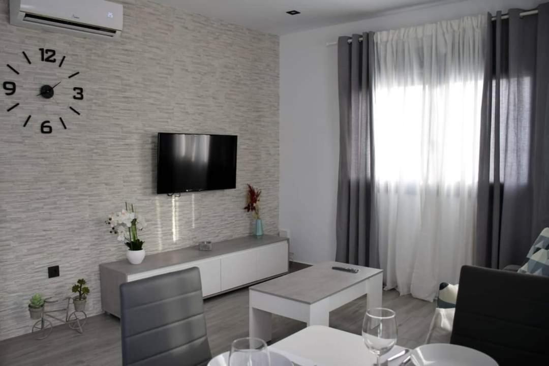 Alojamientos Lola, Suite Con Jacuzzi Benalup-Casas Viejas Esterno foto