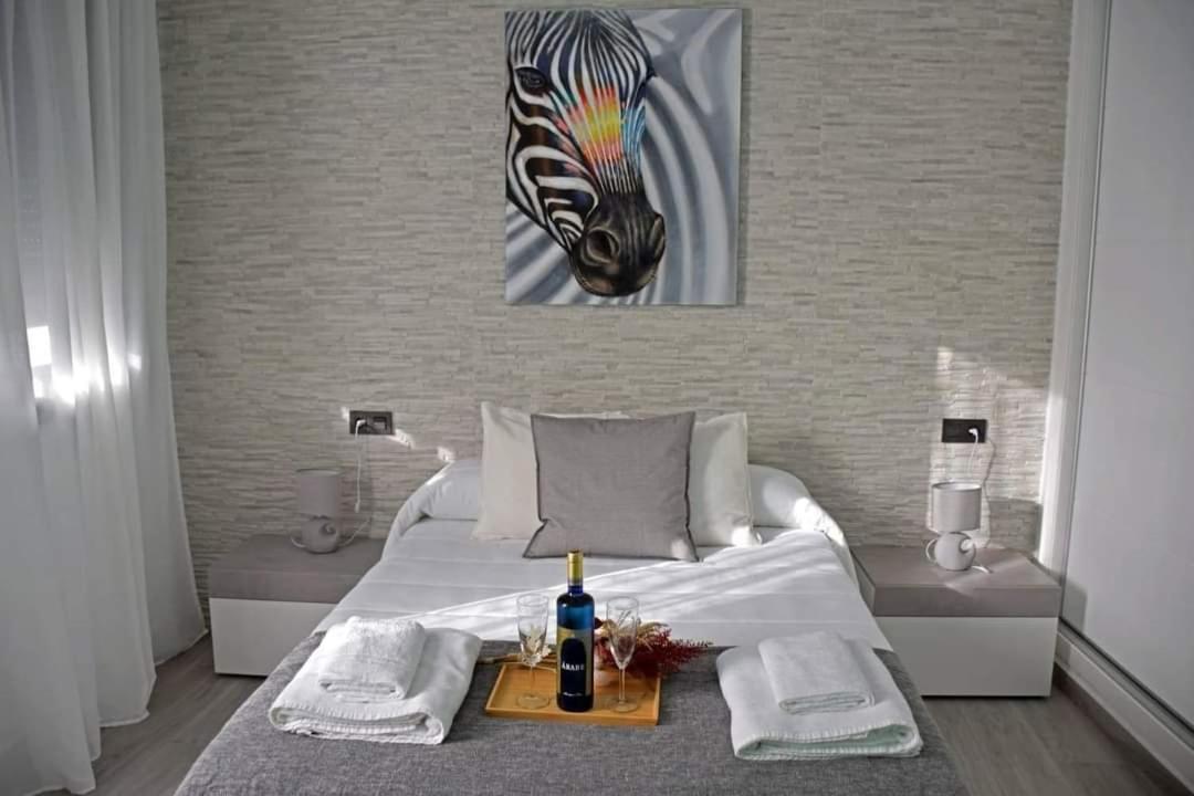 Alojamientos Lola, Suite Con Jacuzzi Benalup-Casas Viejas Esterno foto